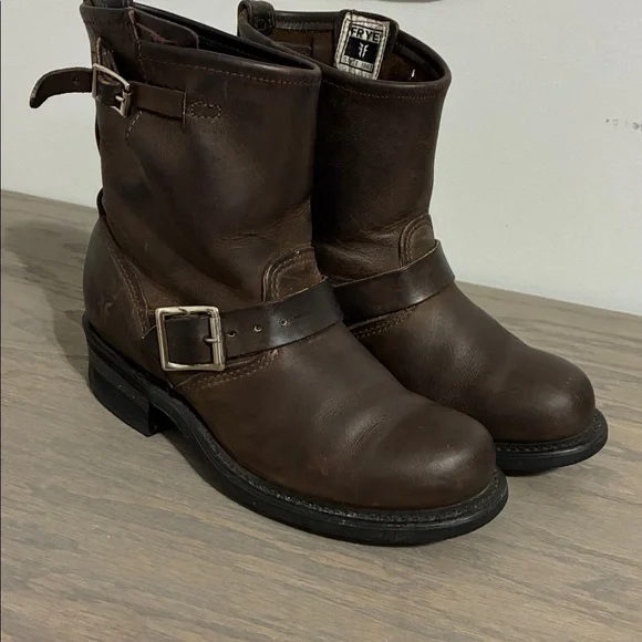 Frye Engineer 6R 77500 Womens Brown Leather Adjustable Strap Boots - Picture 4 of 10